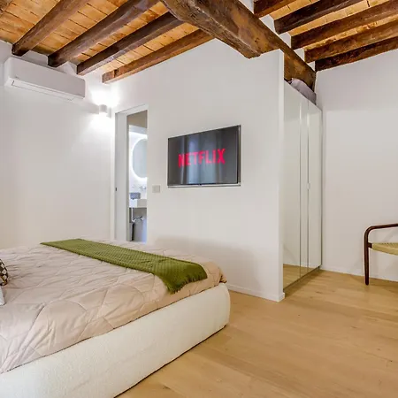 Fumo Di Lambrusco - Rua Frati 34 - Boutique Modena