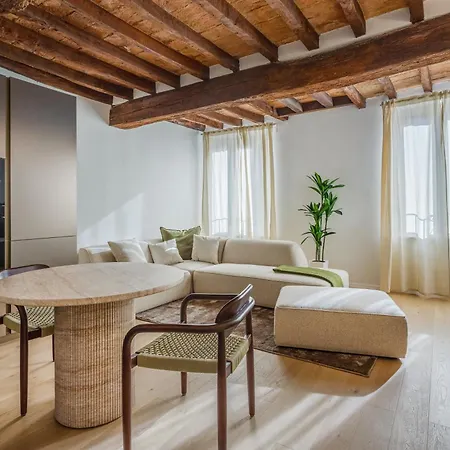 Fumo Di Lambrusco - Rua Frati 34 - Boutique * Modena