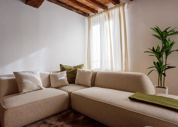 Apartment Fumo Di Lambrusco - Rua Frati 34 Palace By Movebnb