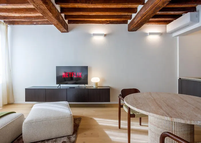 Apartment Fumo Di Lambrusco - Rua Frati 34 Palace By Movebnb *