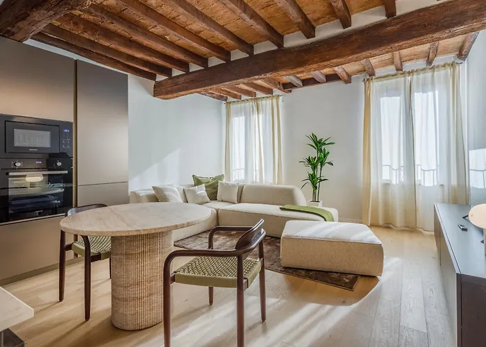 Fumo Di Lambrusco - Rua Frati 34 Palace By Movebnb * Modena